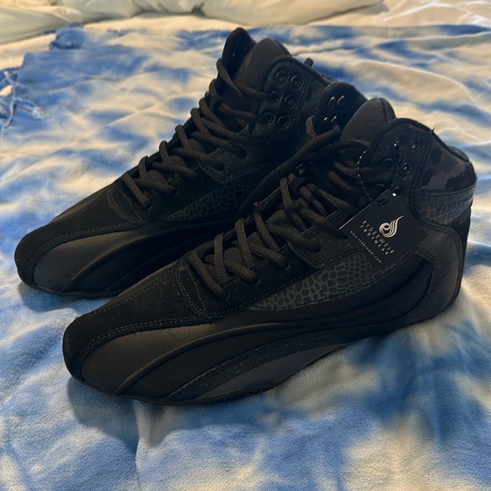Ryderwear workout shoes